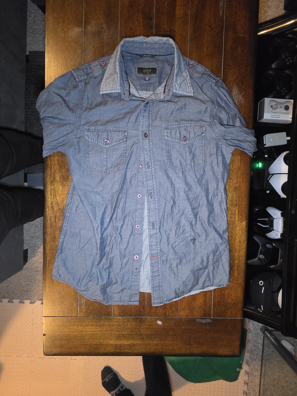 GUESS Men's Short-Sleeve Chambray Button-Up Shirt - Blue